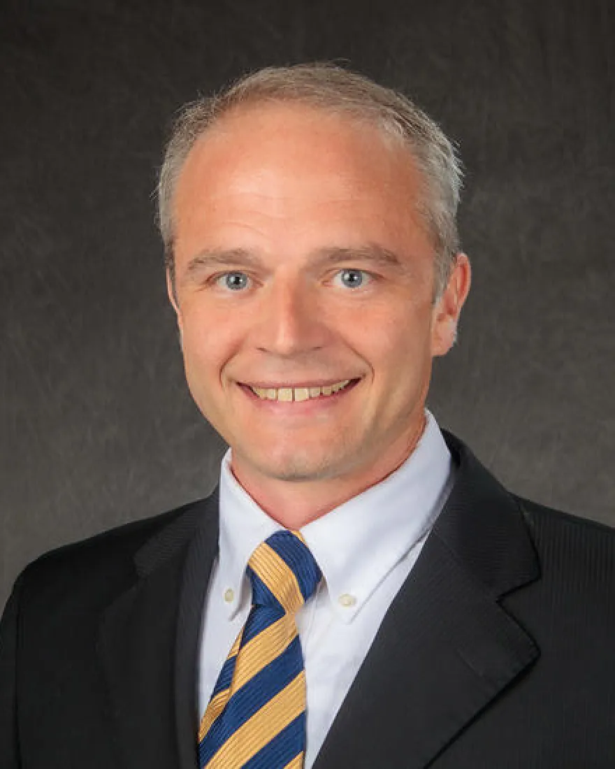 Joe Dvorak headshot